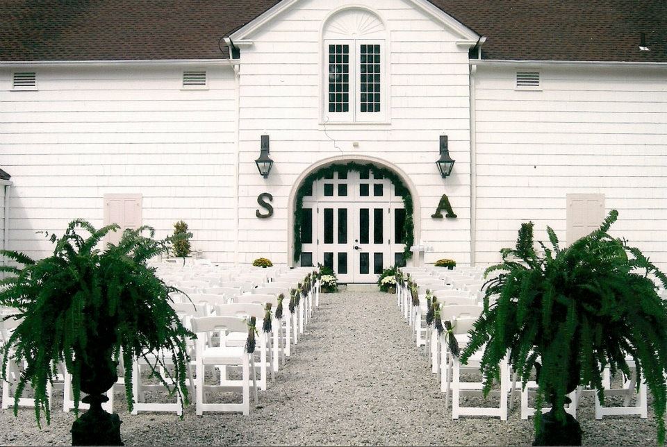 wedding in courtyard
